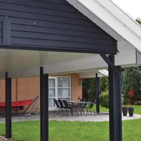 Holiday Slagelse With A Fireplace 323 Tatil Evi